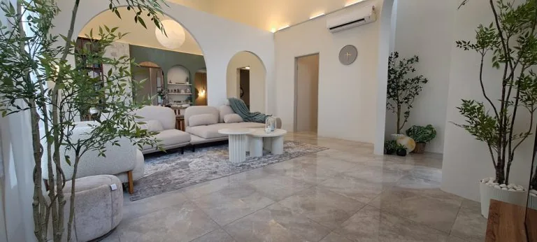 Semi-detached living room, Klemeru 3