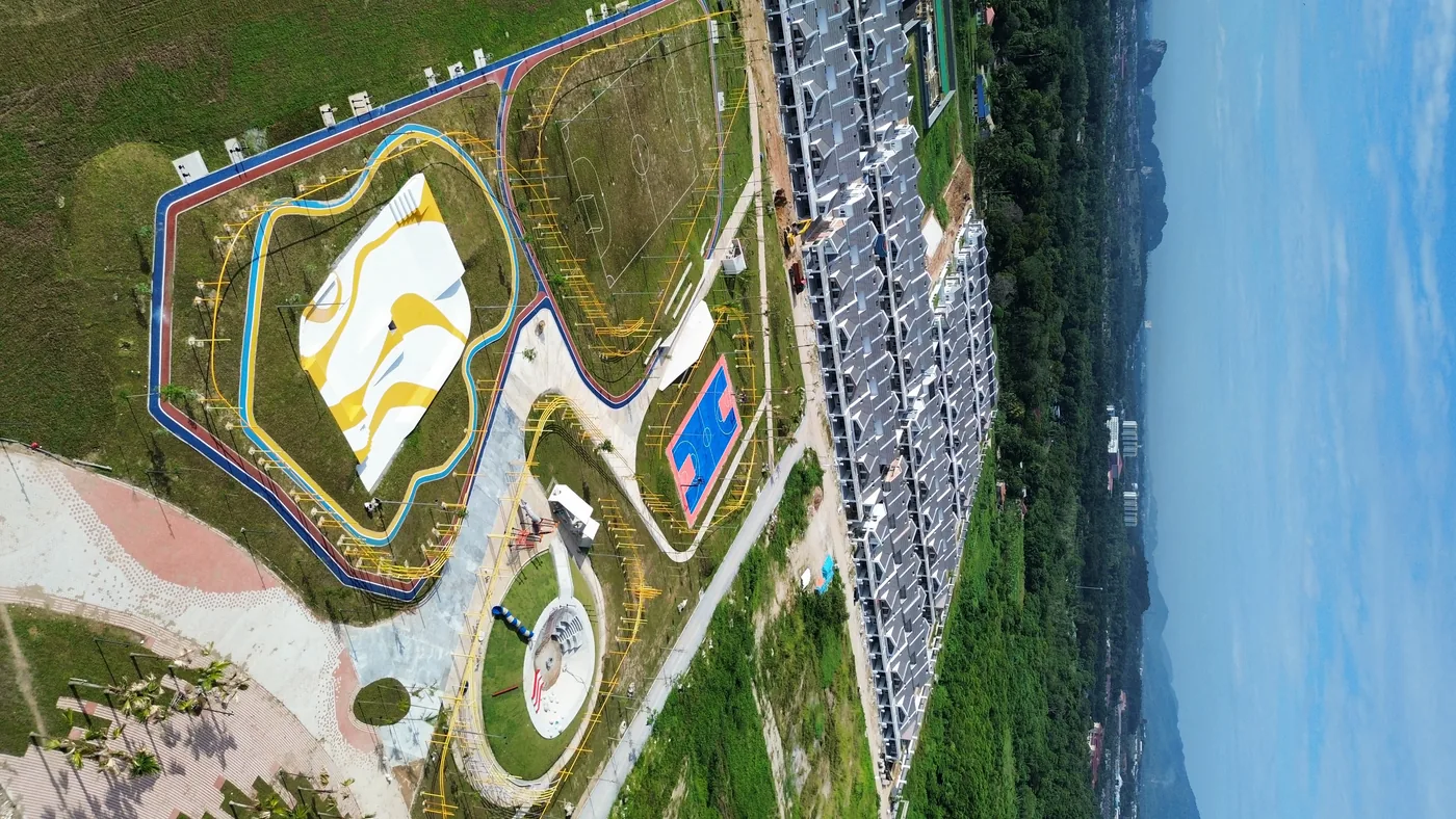 Landscaped park and community zones at Klemeru